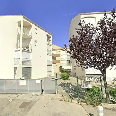 Avec Clim Et Balcon Apartment *