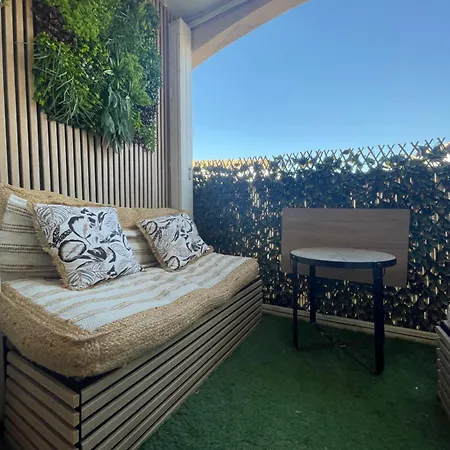 Avec Clim Et Balcon *